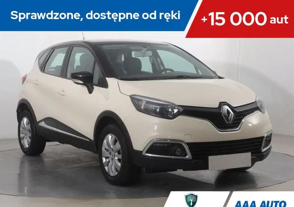 samochody osobowe Renault Captur cena 42000 przebieg: 90813, rok produkcji 2015 z Garwolin